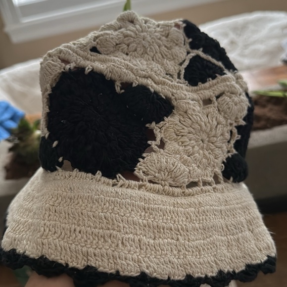 Daniella Crochet Bucket Hat - Picture 9 of 9